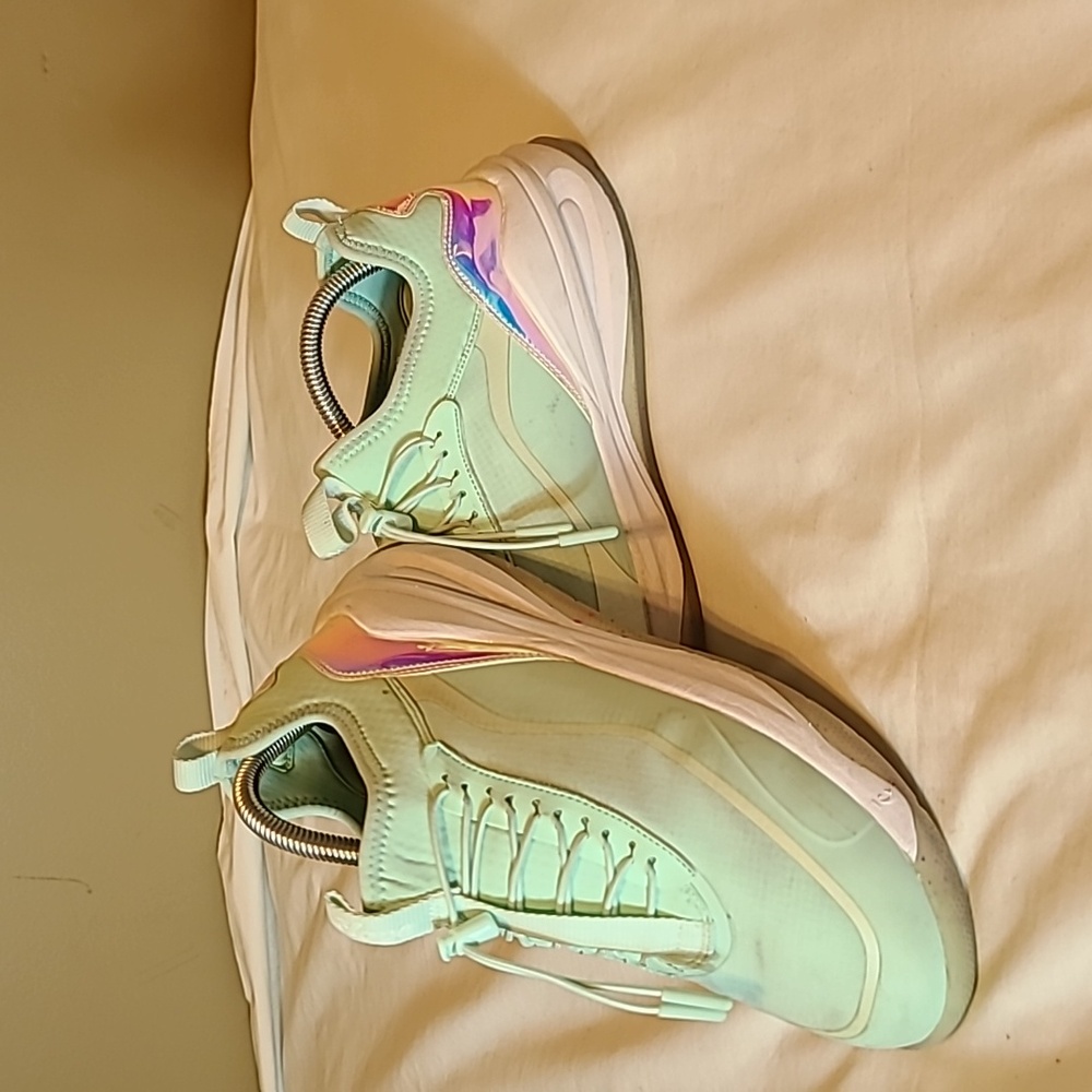 Clove Aero Limited Edition Mint Nurse/Healthcare Shoes Sz.W10 M8.5
